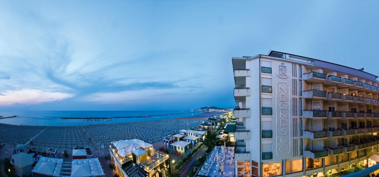 Hotel Negresco Католика Екстериор снимка